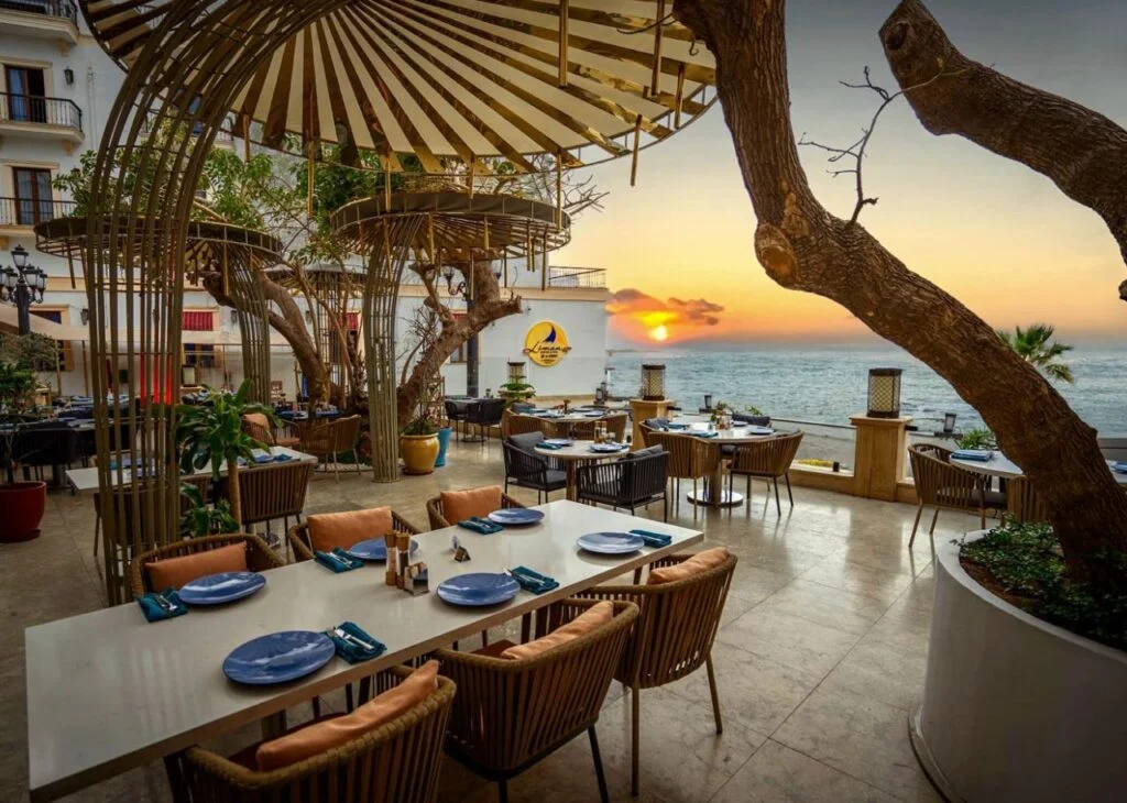 کافه‌ها و رستوران‌ها