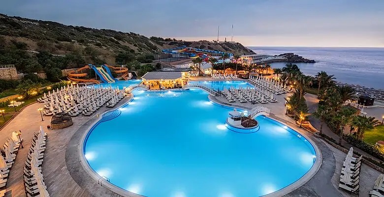 پروژه‌های ساحلی و ویلاهای لوکس برای خرید ملک در قبرس شمالی